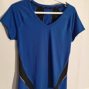 Hyba Ladies Size Medium Royal Blue & Black V-neck Short Sleeve Exercise Top